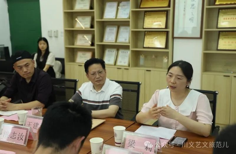 https://mmbiz.qpic.cn/sz_mmbiz_jpg/ah0LnMuK7rH5jRA0zDmtFgiczPWl8ujRJWzYd1eyoCuqRbDRoaHQehzOVEWKub7g6NfdlMapgKXkG1GlialDibibmw/640?wx_fmt=jpeg&from=appmsg